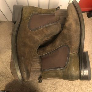 Thursday Boot Duke (Dark Olive Suede, Rugged)